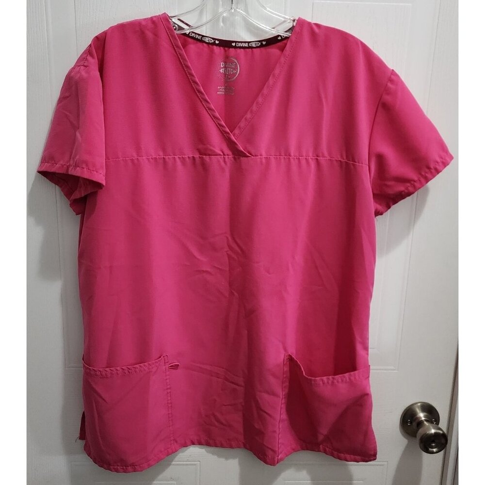 Divine Stretch Women's Short Sleeve V-Neck Scrub Top Polyester Solid Pink Size M